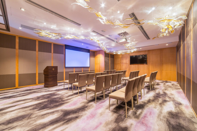 Business Facilities 27