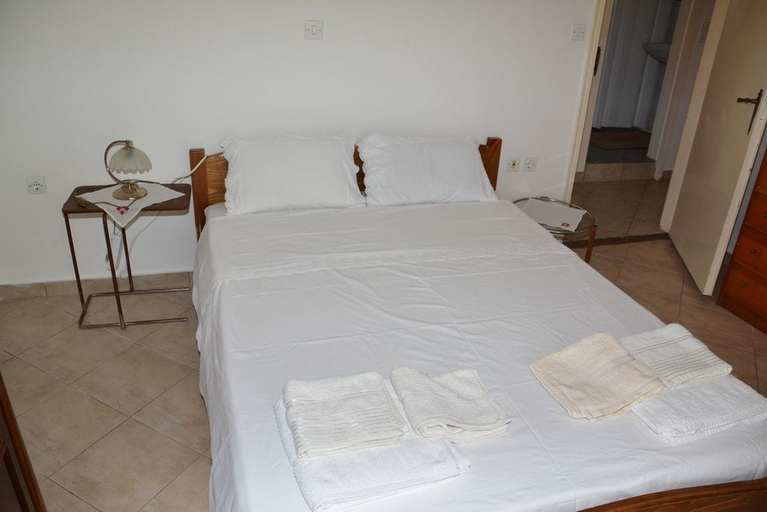 Bedroom 2, Traditional summer house in Marmari, Central Greece