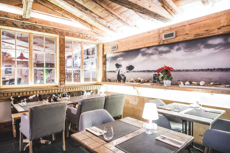 Food & Drinks 4, Lifestyle Rooms & Suites by Beau-Séjour, Monthey