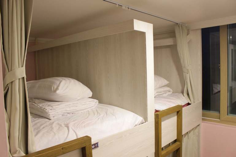Bedroom 2, Bexco Hostel B&B, Suyeong