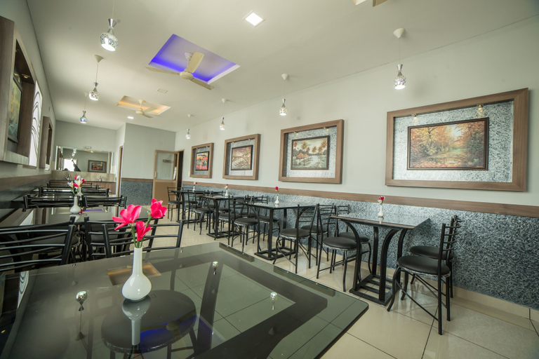 Food & Drinks 5, Spring Field Billets, Ernakulam