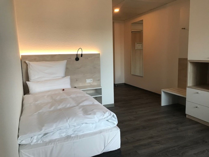 Bedroom 3, Hotel an der Burgschänke, Wesel