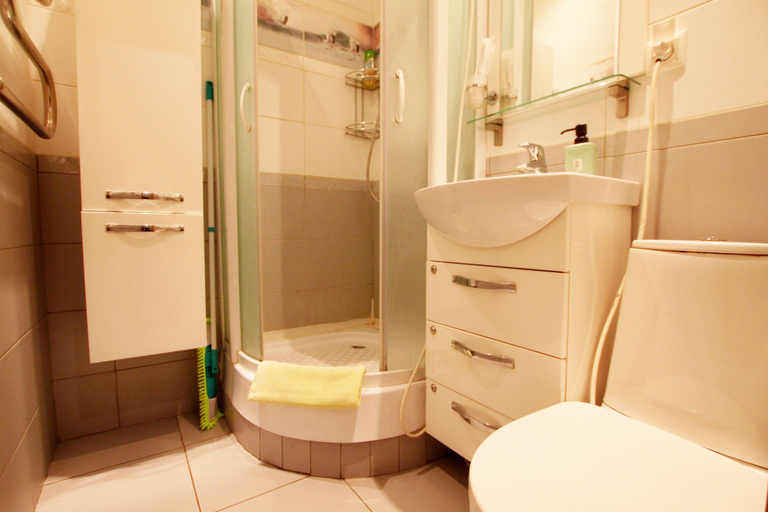 Bathroom 3, TVST Apartments Ulitsa Gasheka 11, Northern