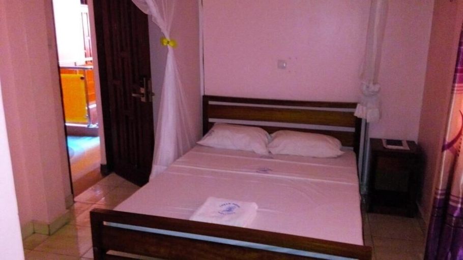 Bedroom 3, Checkpoint Inn, Nyali