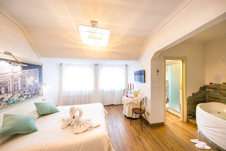 Bedroom 5, Suites Roma Tiburtina, Rome