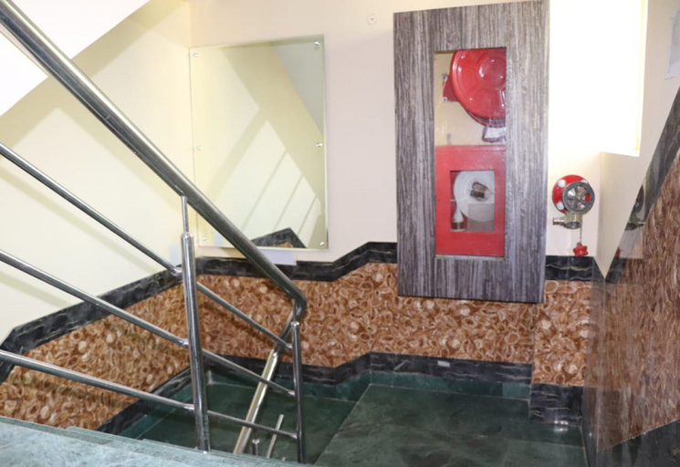 Others 5, Hotel Angina, Kolkata