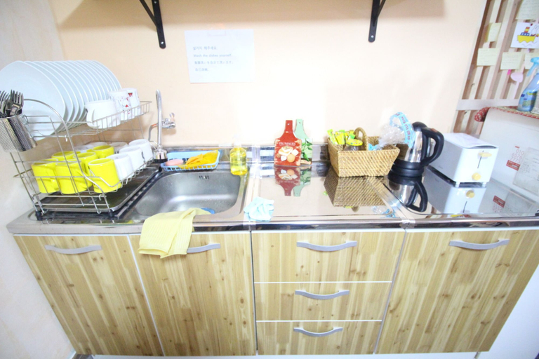 Food & Drinks 4, 24 Guesthouse Seomyun, Busanjin