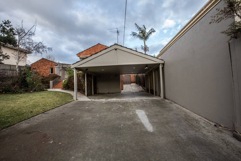 Exterior & Views 2, Lots Love Life Garden View Amazing Five Bedrooms, Melbourne