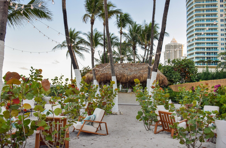 Food & Drinks 5, Seacoast Suites on Miami Beach, Miami-Dade