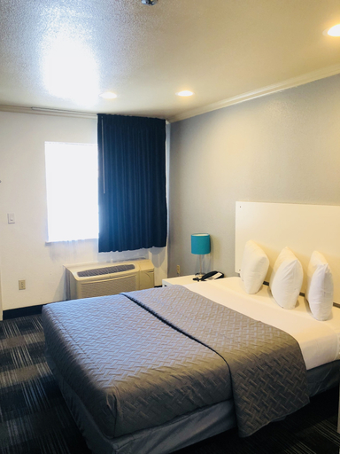 Bedroom 3, BridgePoint Inn Daly City, San Mateo