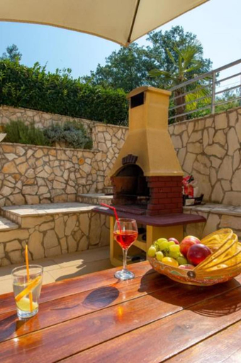 Food & Drinks, Soline Bay Seashore Residence, Dobrinj