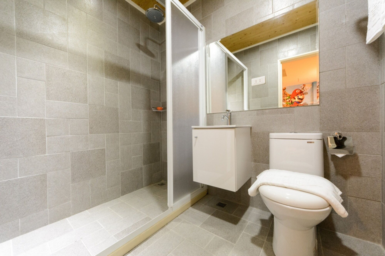 Bathroom 4, Jack house hotel, Hualien