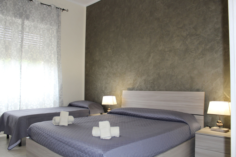 Bedroom 2, Cagliari 4u, Cagliari