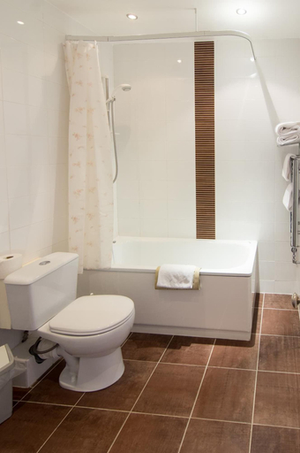 Bathroom 4, The South Beach Hotel, South Ayrshire