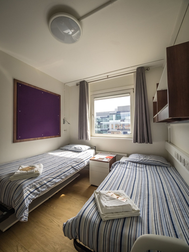 Bedroom 2, LSE Carr-Saunders Hall - Campus Accommodation, London