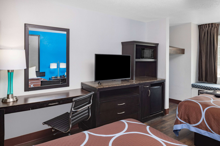 Others 5, Super 8 by Wyndham Pensacola, Escambia
