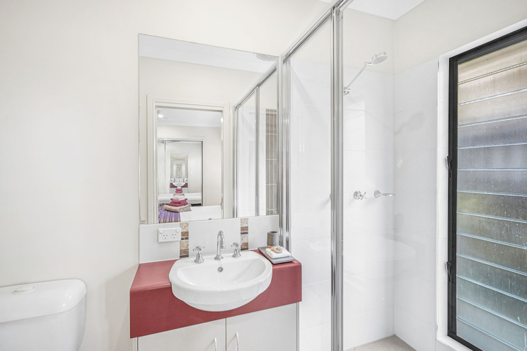 Bathroom 4, Belle Escapes - Latania Villa Palm Cove, Cairns