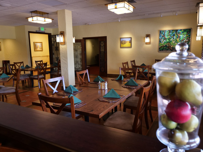 Food & Drinks 5, Hotel Mission de Oro, Merced