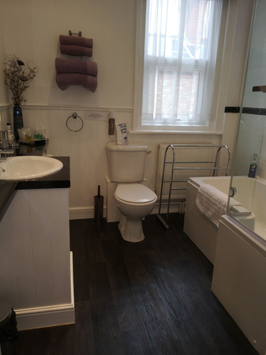 Bathroom 3, Sunflower Lodge, East Riding of Yorkshire