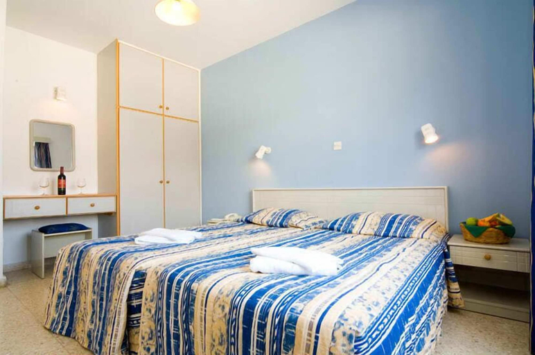 Bedroom 3, Cosmelenia Hotel Apartments
