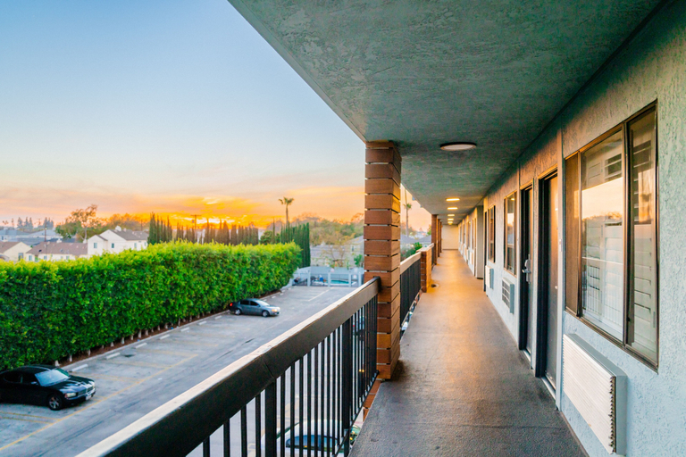 Others 5, Gateway Inn Gardena, Los Angeles