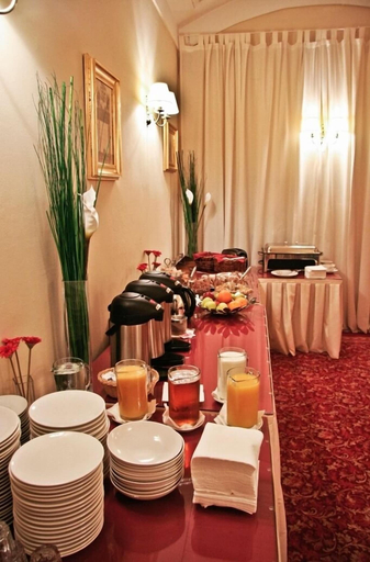 Food & Drinks 5, Hotel Angelis, Praha 5