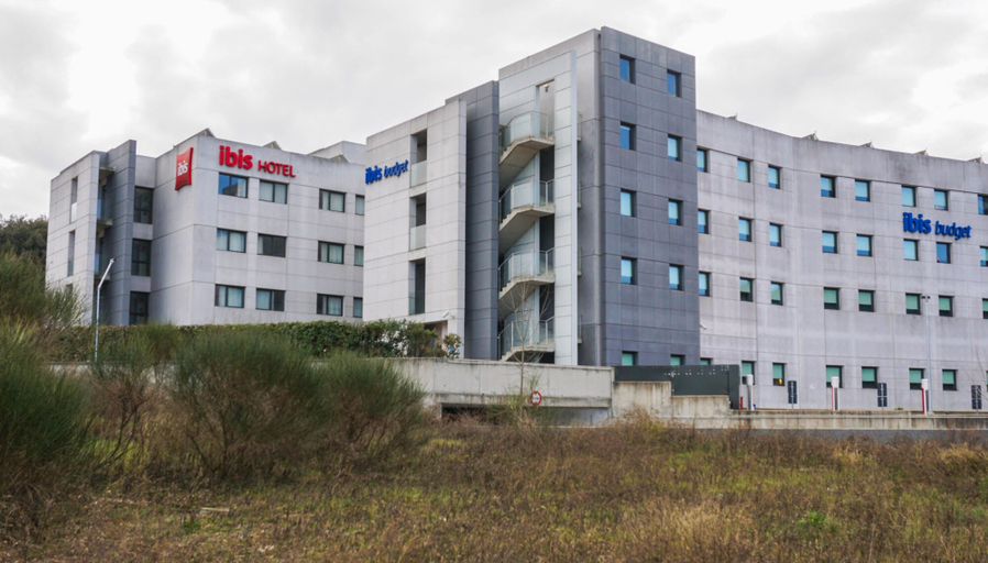 Exterior & Views 2, ibis Girona Costa Brava, Girona