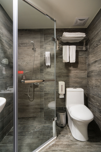 Bathroom 5, Hotel Fun - Linsen Branch, Taipei City