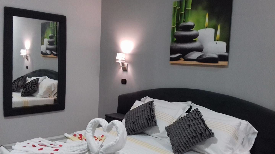 Bedroom 1, Hotel LePinède, Napoli