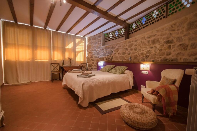 Bedroom 2, Casa Rural O Canto da Terra, Lugo