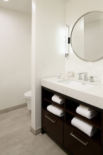 Bathroom 4, Hotel Atwater, Los Angeles
