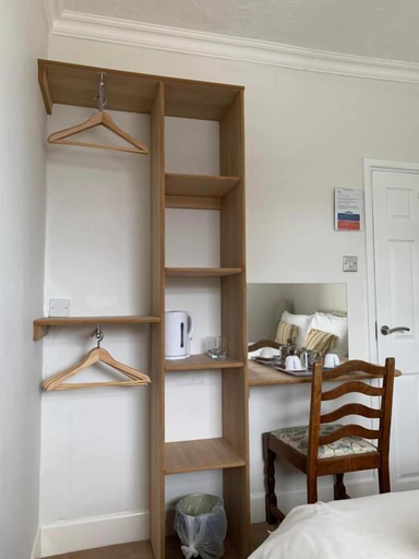 Bedroom 2, Rivendell Guest House, Southampton