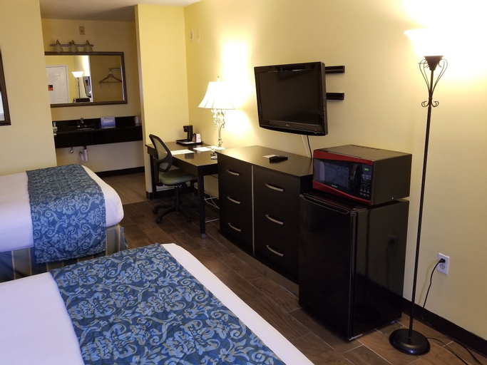 Bedroom 3, Shining Light Inn & Suites, Osceola