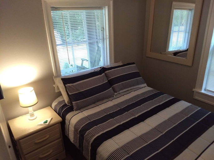 Bedroom 4, The Cottages of Lynchburg, Lynchburg