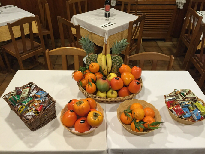 Food & Drinks 4, Hostal La Maya, Madrid