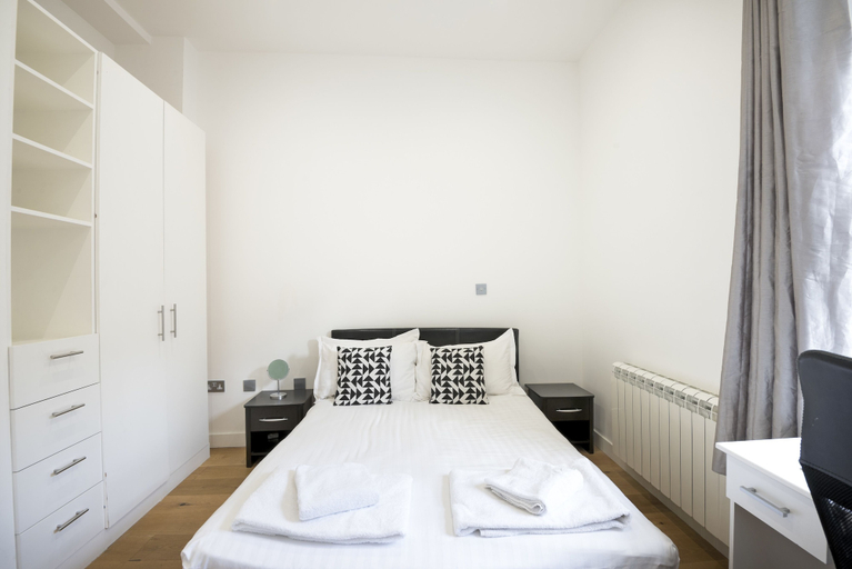 Bedroom 4, Old Street by Excel Apartments, London