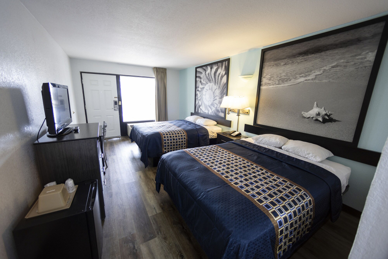 Bedroom 3, Ocean Breeze Inn, Saint Johns