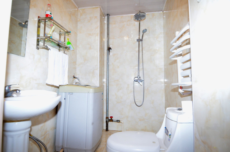 Bathroom 3, Lan Zhou Long Yue Moon Pool, Lanzhou