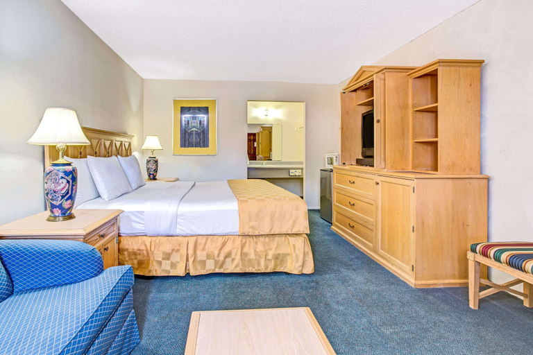Bedroom 3, Knights Inn Kissimmee, Osceola