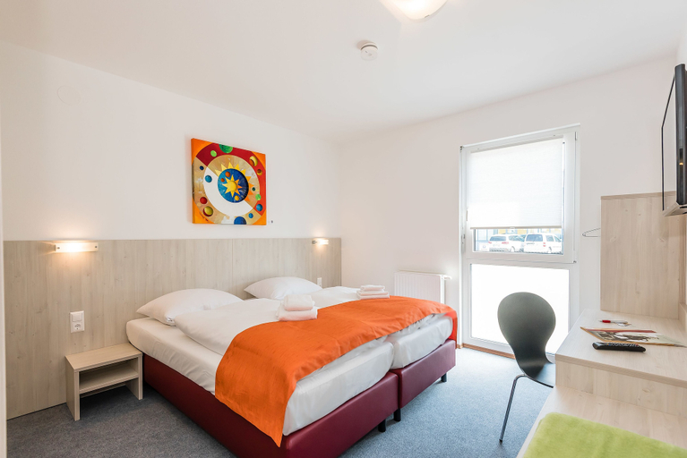 Bedroom 3, Motel Einstein Erding, Erding