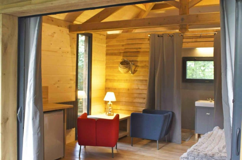 Others 5, Ecolodges de Loire & Spa, Maine-et-Loire