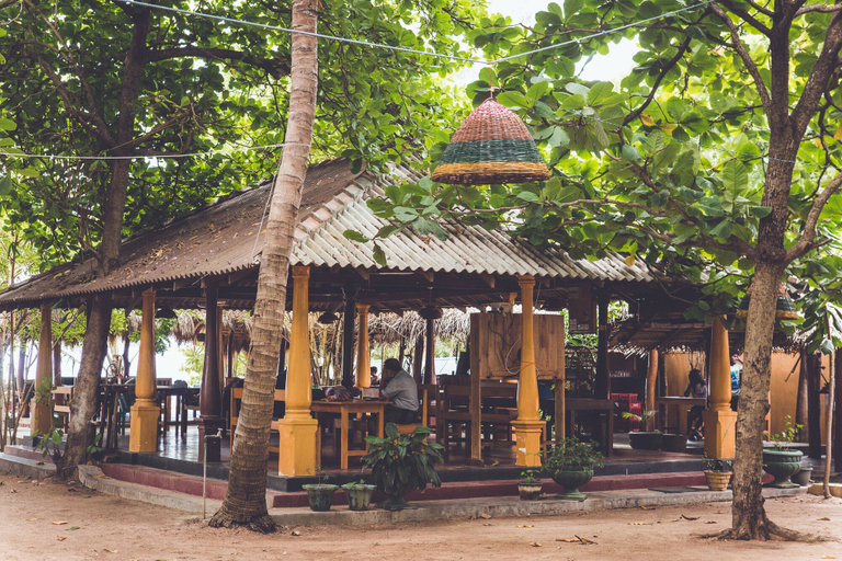 Exterior & Views 2, Rupa's Hotel Arugambay, Pothuvil