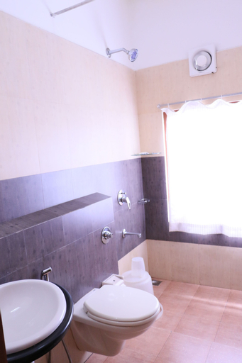 Bedroom 5, Jungle Park Resorts, Theni