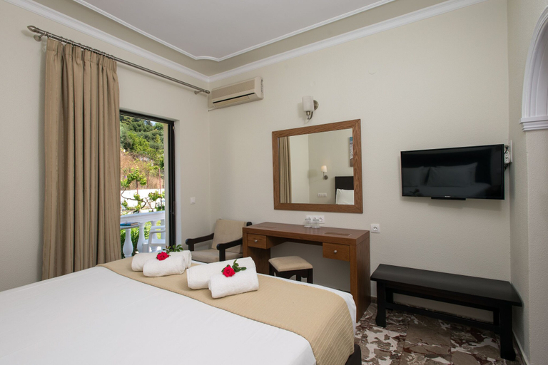 Bedroom 4, Kaiser Bridge, Ionian Islands