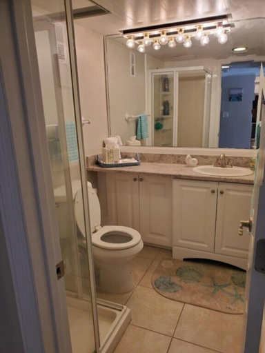 Bathroom 3, Pelican Inlet C117, Saint Johns