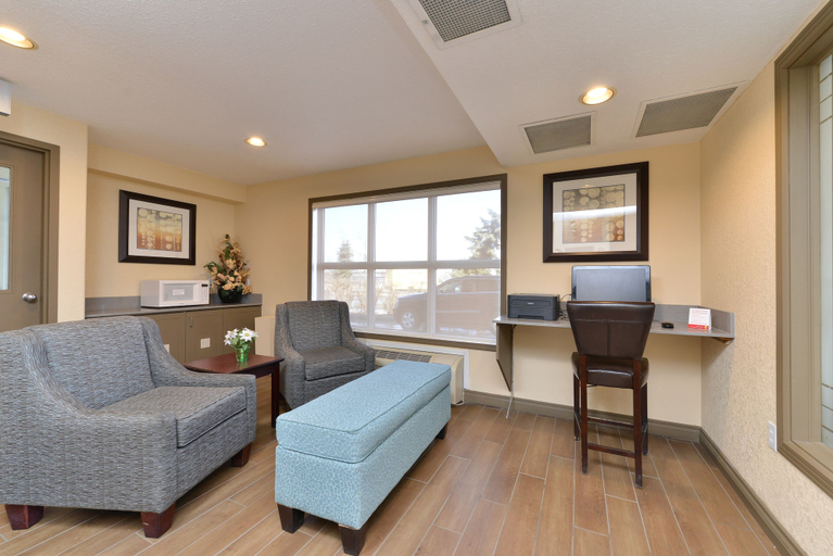 Others 5, Super 8 by Wyndham Calgary/Airport, Division No. 6