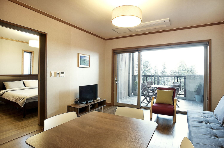 Bedroom 4, Jejueco Suites, Seogwipo