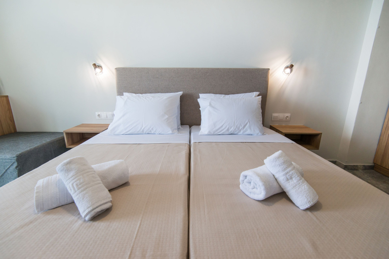 Bedroom 3, Birais Beach Studios, Crete