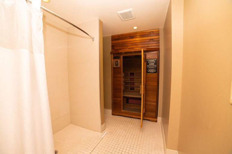 Others 5, Quality Hotel, Halton