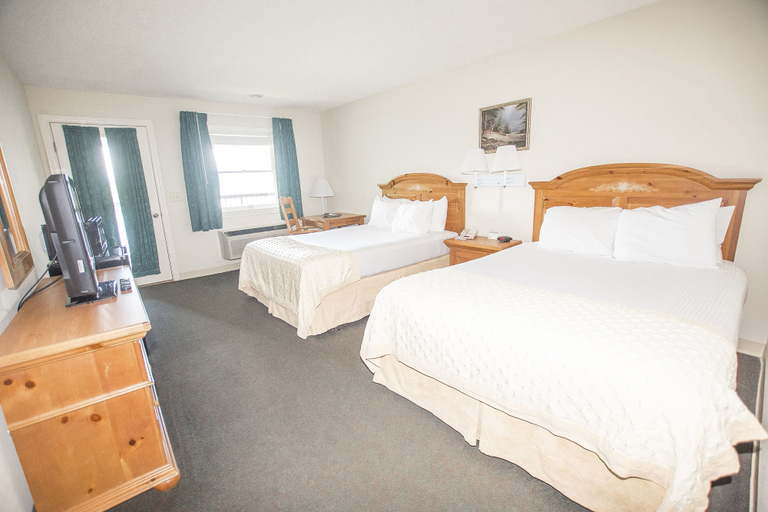 Bedroom 3, Lake Chatuge Lodge, Towns